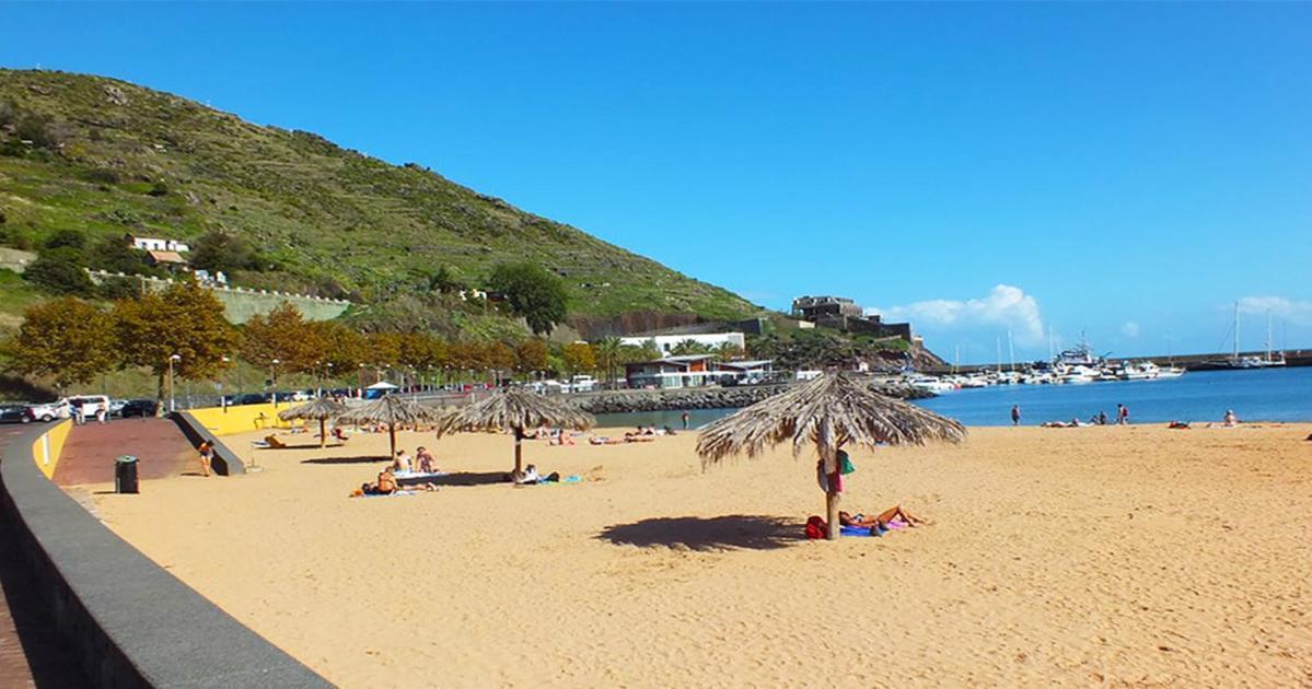 V.I.P. Baia Apartment Machico  Exterior photo
