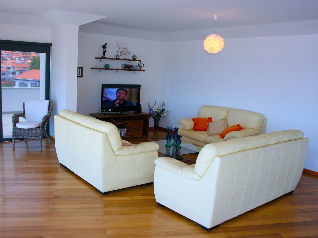 V.I.P. Baia Apartment Machico  Exterior photo